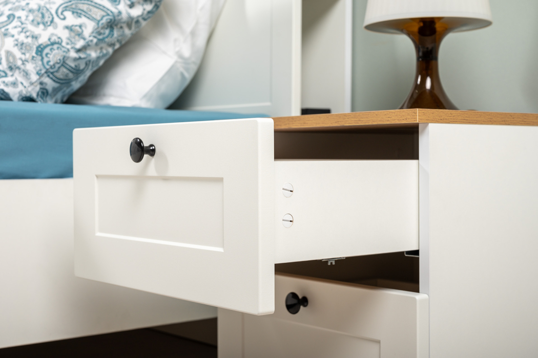 Прикроватные тумбы, Тумба прикроватная Остин 16.152, белая шагрень, дуб золотой крафт